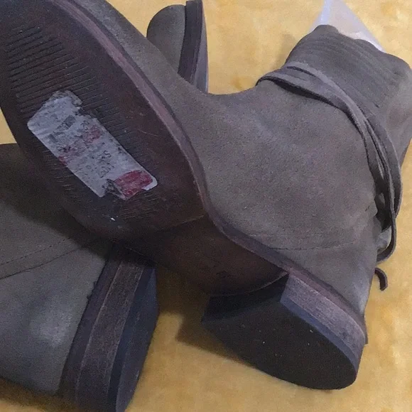 EUC FREE PEOPLE Wrap Around Tie Style Suede Boots 7.5” Shaft Height - Picture 11 of 11